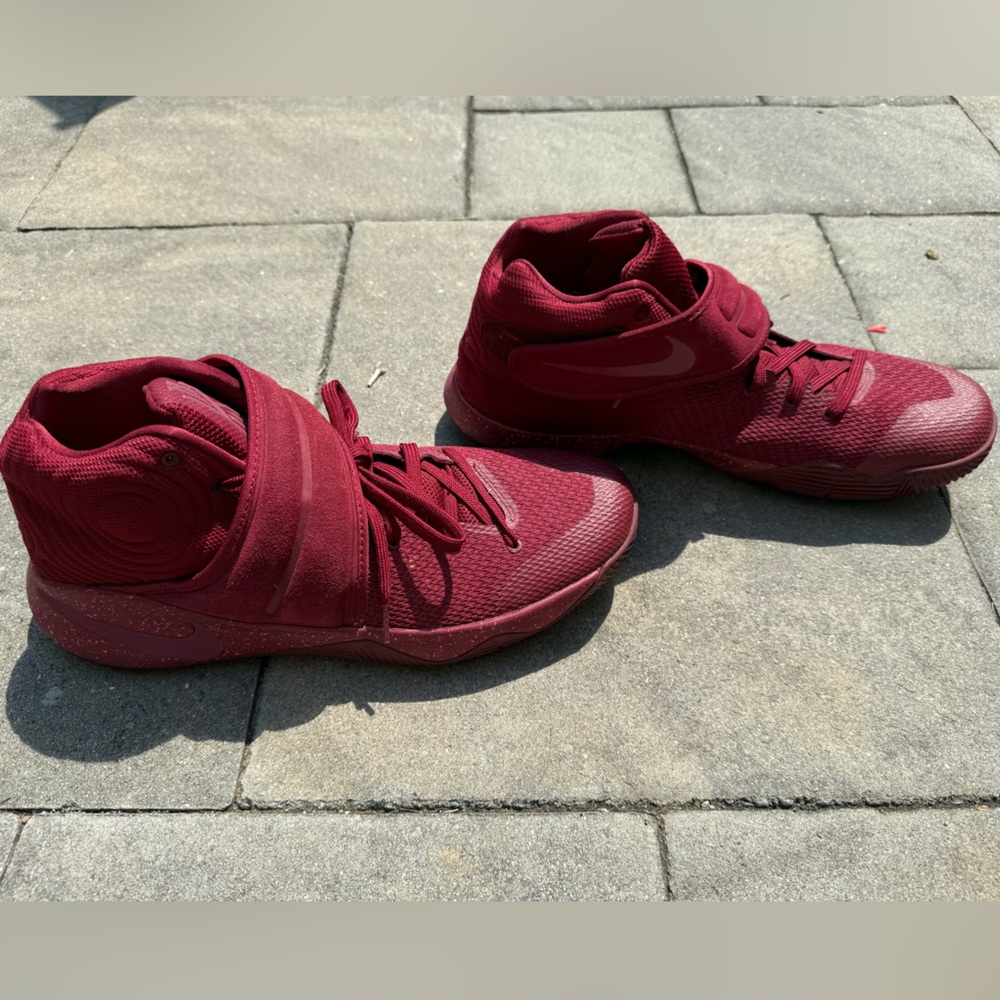 Men’s Nike Red High-Top Sneakers